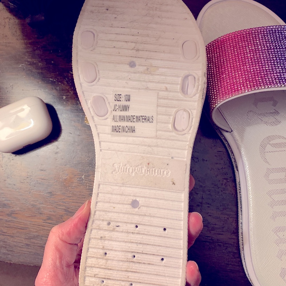 New (worn once inside) Juicy Couture slides 10
